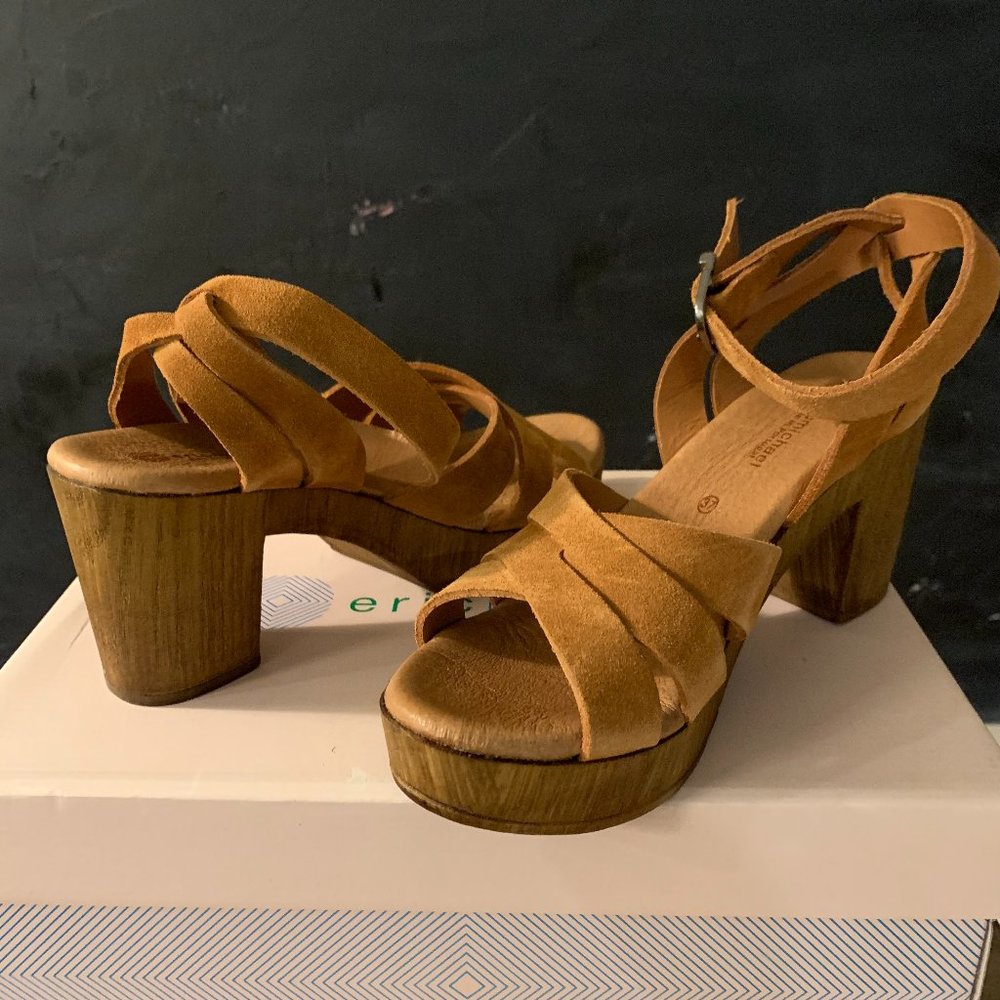 Eric Michael Luna Platform Sandals in Whiskey (Tan)